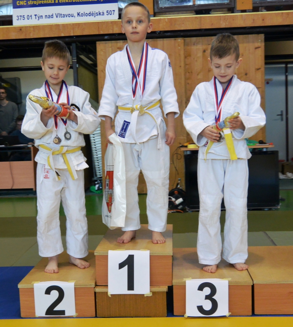 TYNCUP 438.jpg